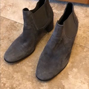 Pedro Garcia grey suede booties